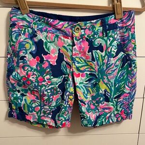 Lilly Pulitzer The Jane Short Pink and Blue Bermuda Tropical Design Size 00